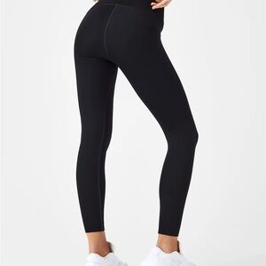 SPANX BOOTY BOOST 7/8 LEGGINGS. small